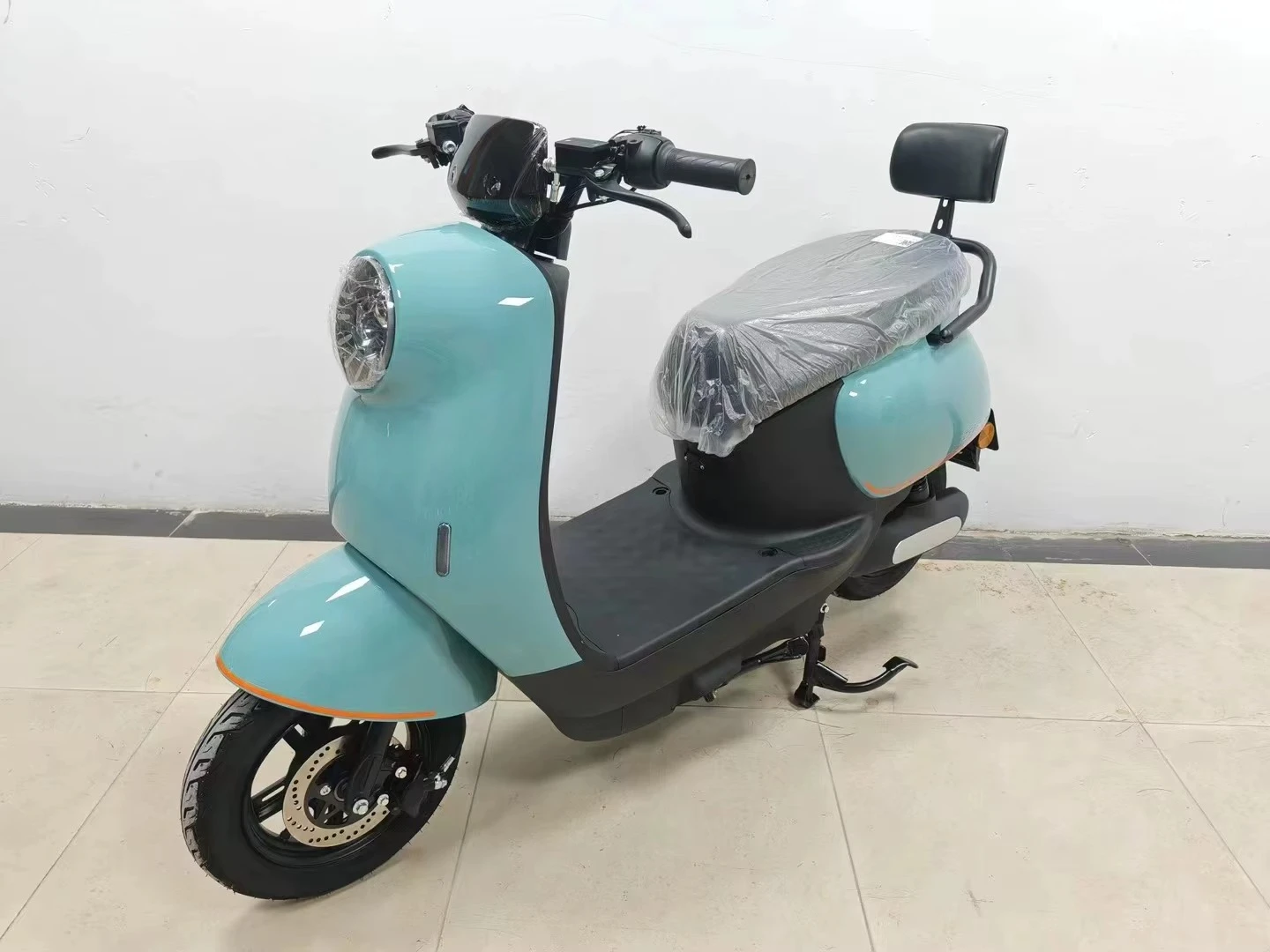 QQW Y4-JG women's 10-inch high-speed electric motorcycle 60V 600W/800W/1000W motor popular new series fat electric motorcycle