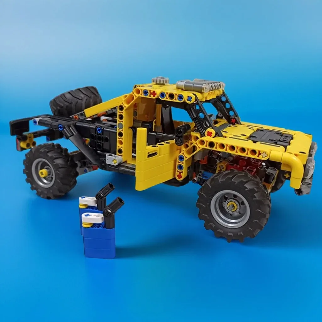 

665Pcs 42122 Trophy Truck MOC with High Suspension, Off-Road Tires & Roll Cage Education Building Blocks Gift