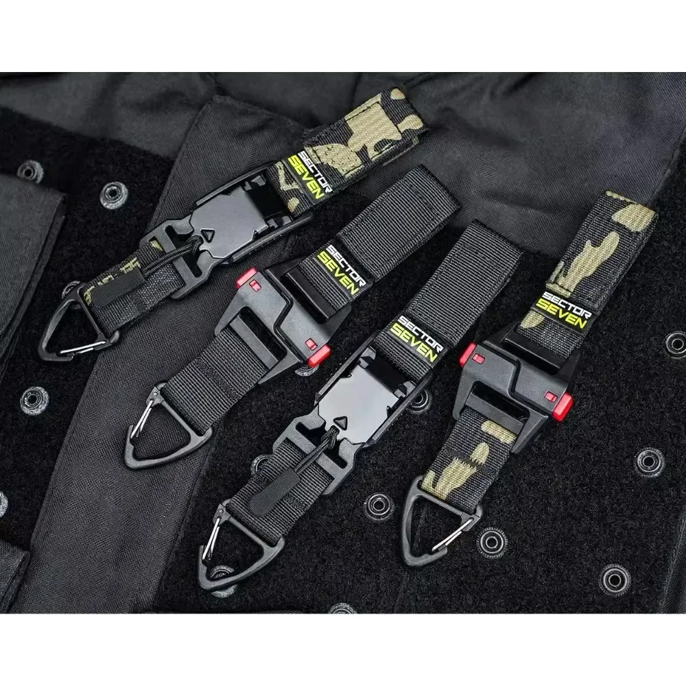 Multipurpose Triangle Quick Release Buckle Single Quick Hanging Hook Outdoor Camping Gear Belt Accessory Portable Survival Keych