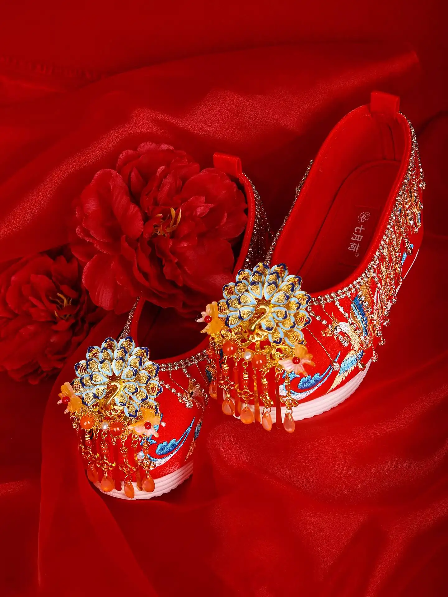 July Lotus 2026 Peacock Tassel Xiuhe Wedding Bridal Shoes Ming Dynasty Chinese Style Women's Shoes Hanfu Ma Mian Skirt