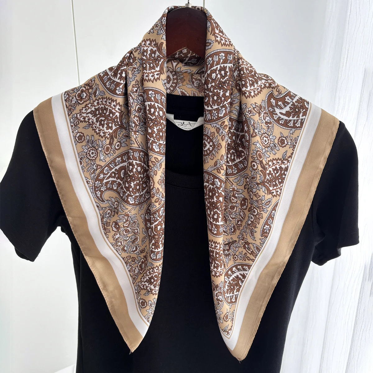 1PC Solid Color Square Scarf Women Luxury Beach Scarf Fashion Lady Hair Head Bandana Wraps Female Neckerchief Hijab Shawl