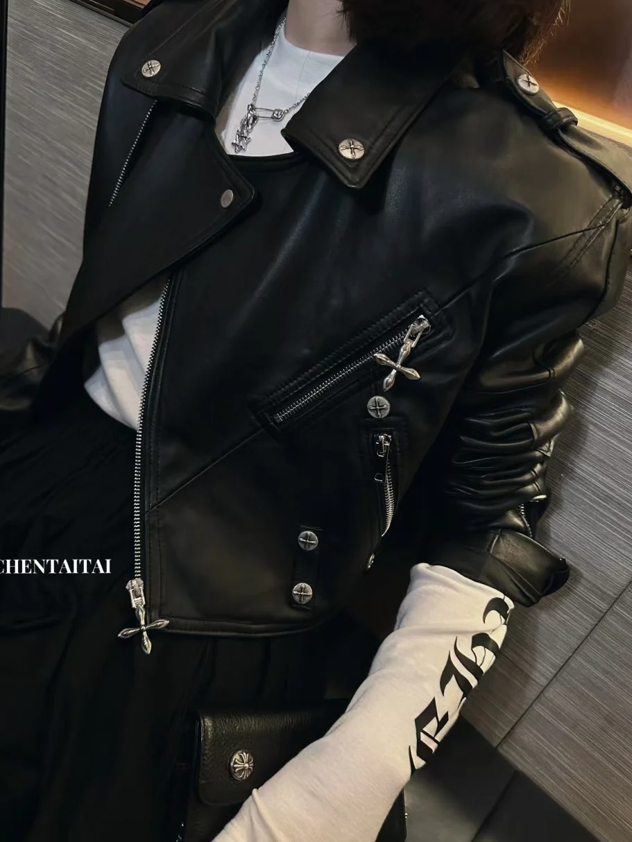Jaqueta de Couro Feminina com Padrão Cruzado e Manga Longa, Estilo Biker, Nova Chegada de Outono, Marca Tagkita