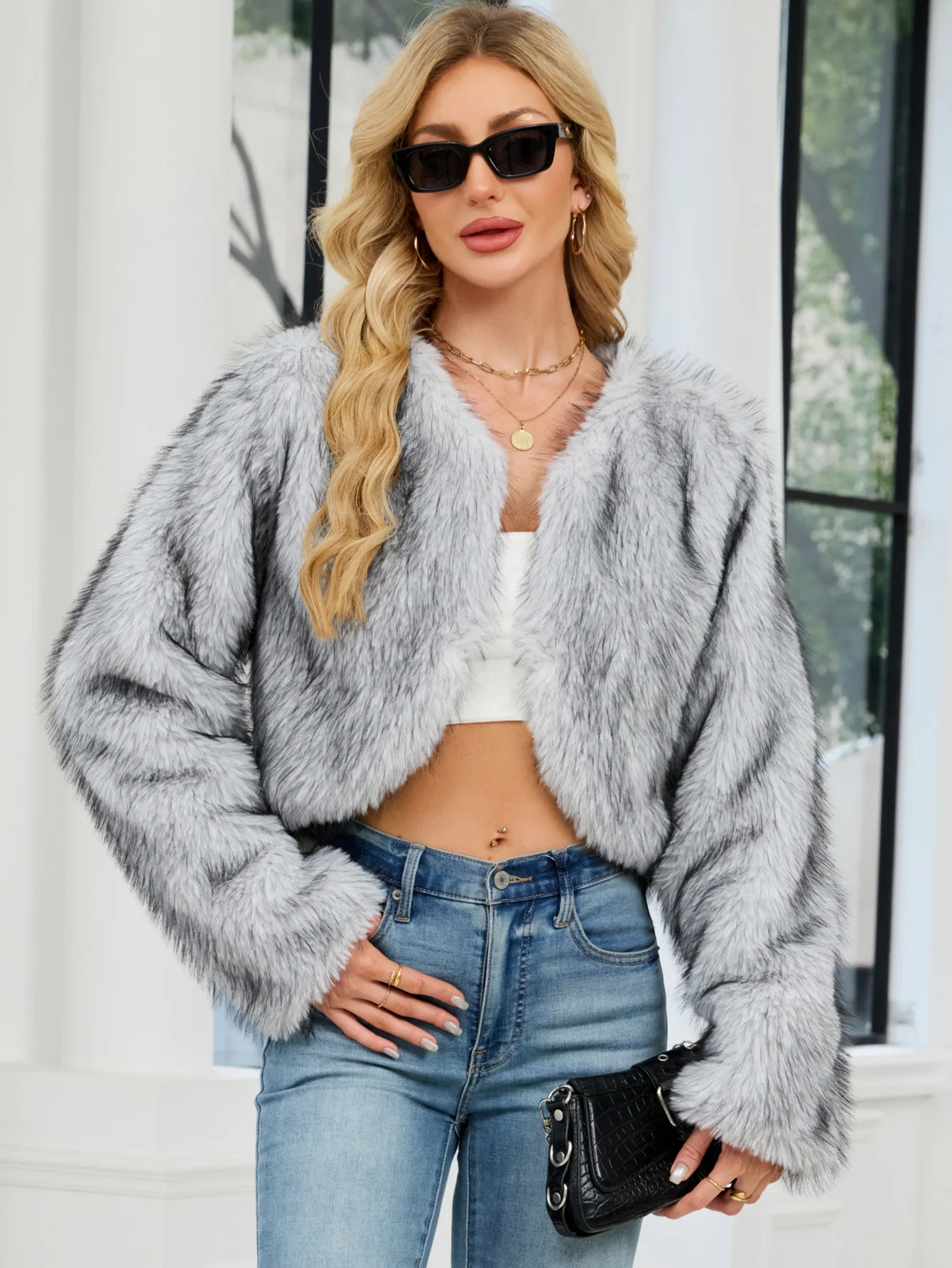 New fashionable and casual women's faux fur top and women's plush short coat for autumn and winter 2025