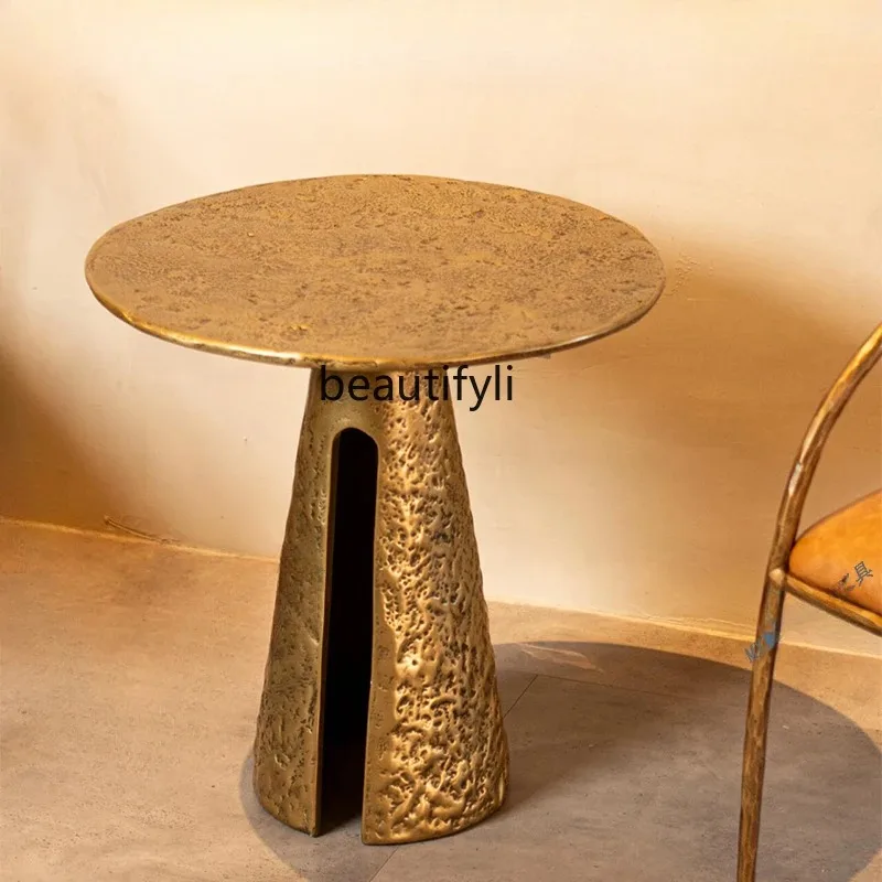 A003 Medieval style side few retro new coffee table wrought iron designer side few artistic creativity