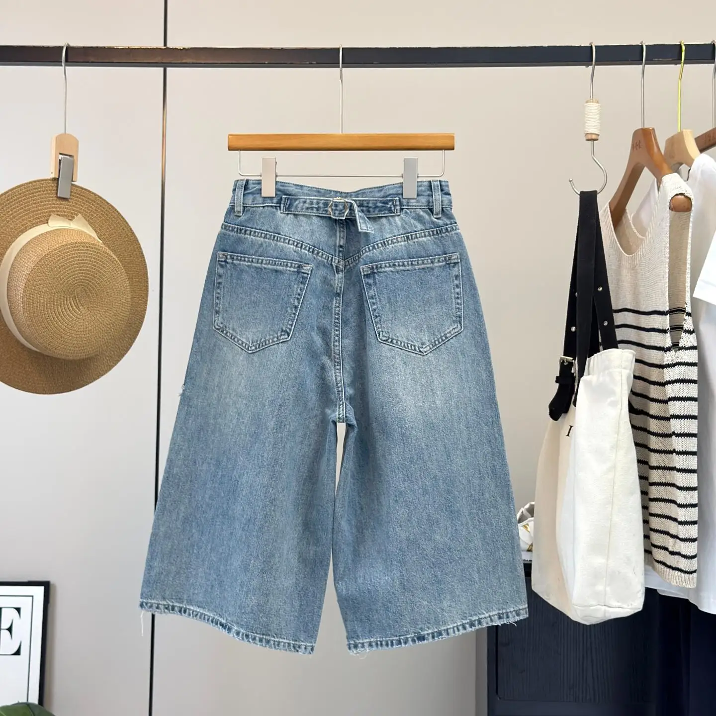 Retro High Waist Wide Leg Five-Pointed Jeans Women's Summer Denim Shorts Washed out Cool Straight Cut Cotton Pants