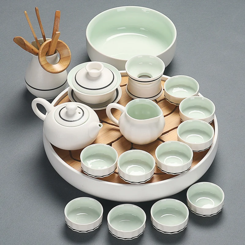 

Chinease Ceramic Tea Set Vintage Celadon Minimalist Household Tea Pot and Cup Set with Porcelain Tray China Drinkware