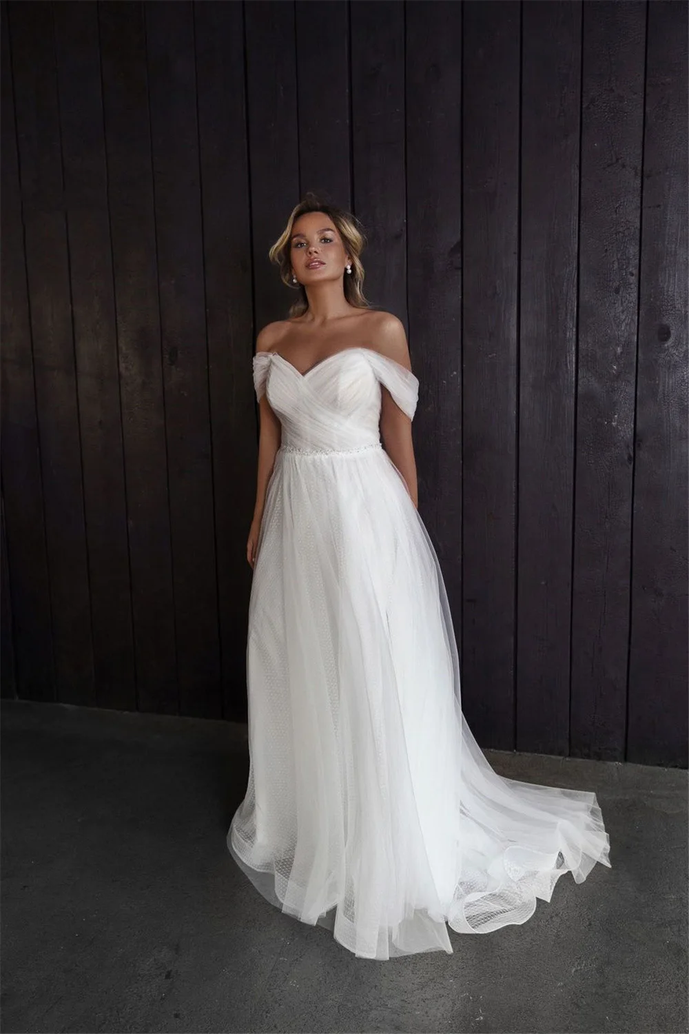 Dotted Tulle Beach Wedding Dresses 2021 Off the Shoulder Pleats Garden Country Bride Dress  Women Customize To Measures Stunning