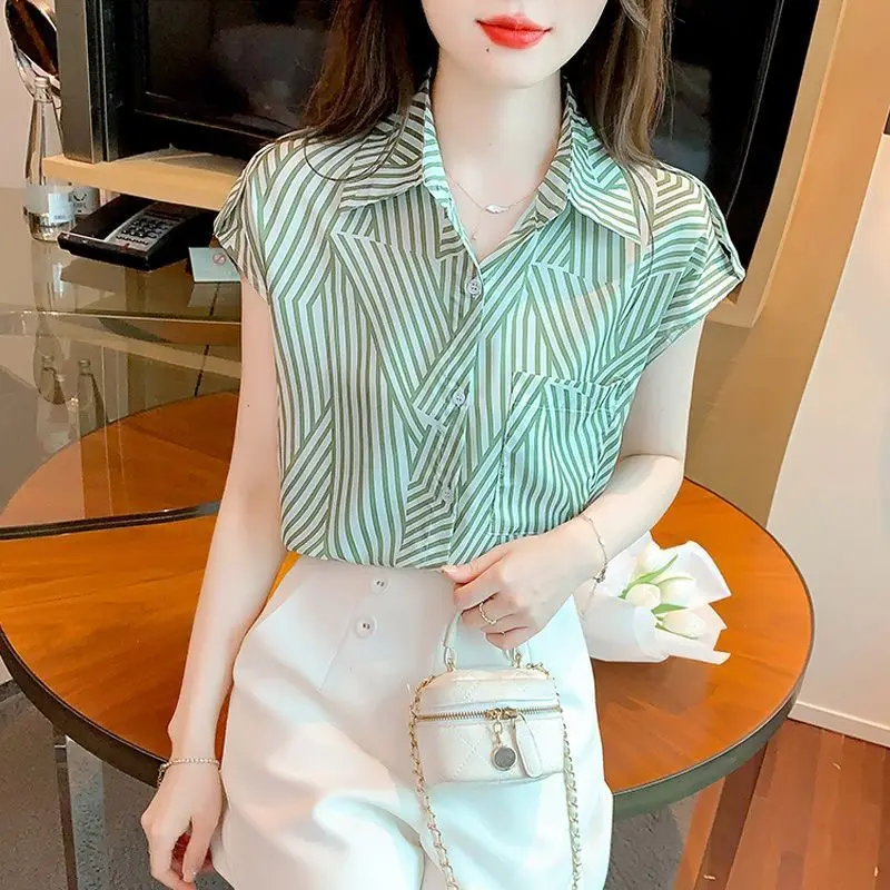 Fashion Lapel Button Pockets Printed Striped Chiffon Shirts Women\'s Clothing 2024 Summer Loose Korean Tops All-match Blouses