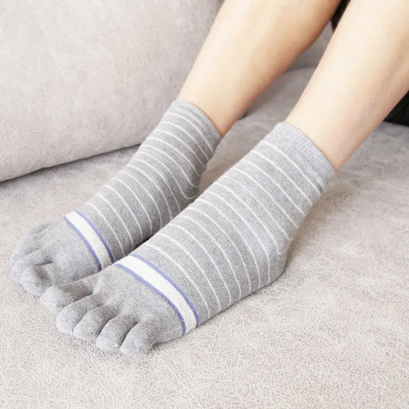 4 Pairs Thick 5 Finger Socks Man Winter Cotton Breathable Warm Business Against Cold Snow Toe Short Floor Terry Socks Thermal