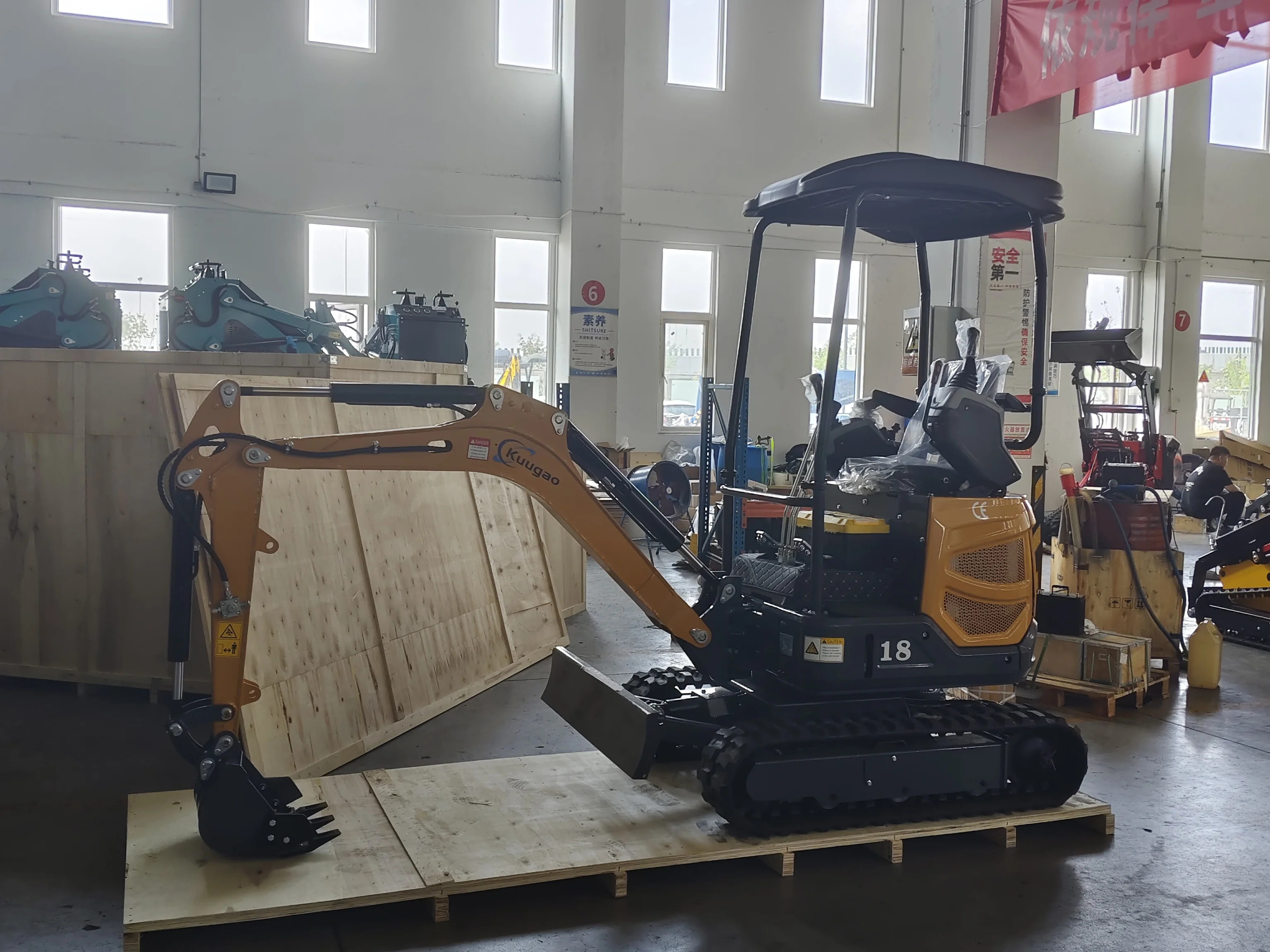 1.5 ton 1.8 ton Mini Excavator Free Shipping Customized Multi-function  Kubota Engine Digger Small Crawler Farm Excavators Home