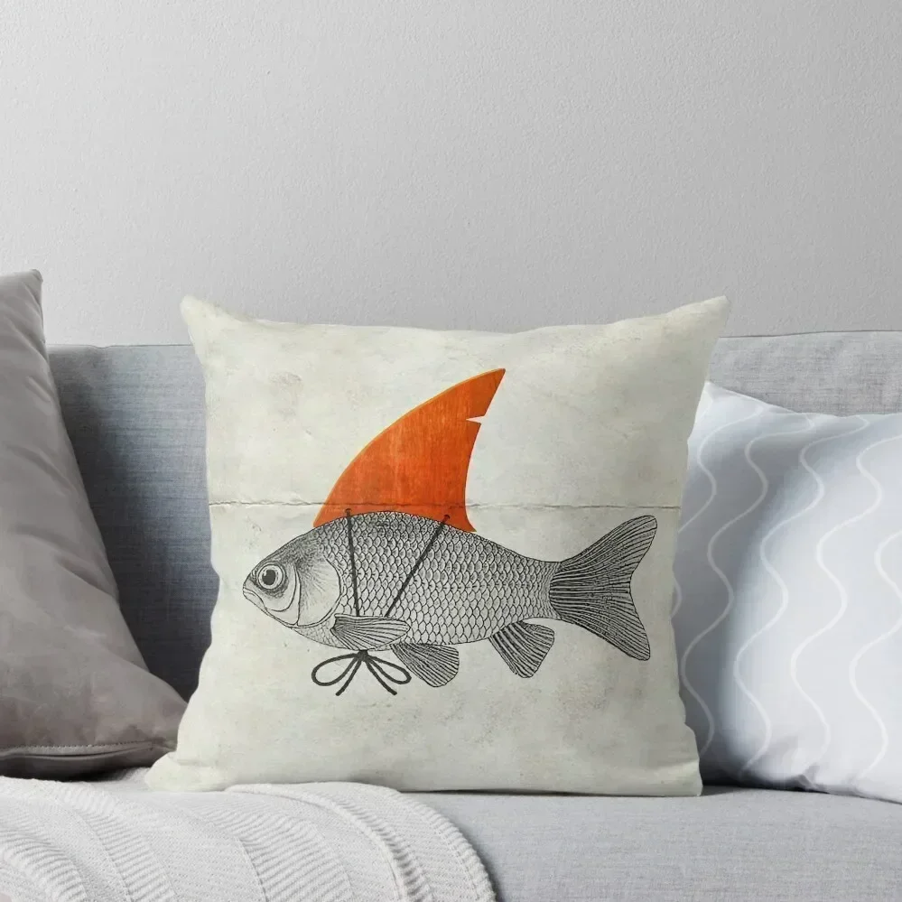 Подушка с золотой рыбкой и акулой на спине