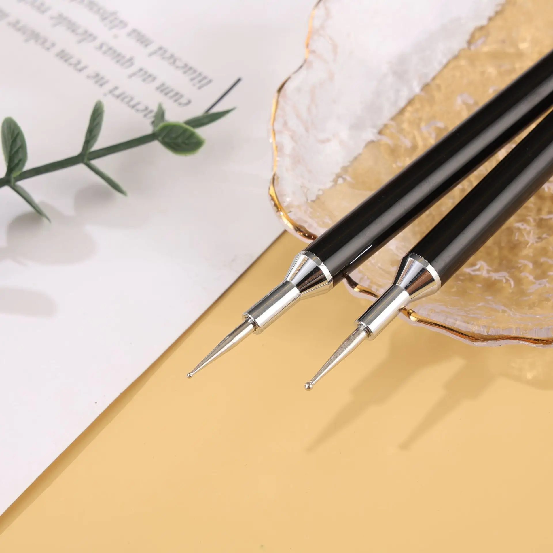 1PC Black Dual-ended Nail Dotting Pen Crystal Beads Handle Rhinestone Studs Picker Wax Pencil Manicure Nail Art Tool