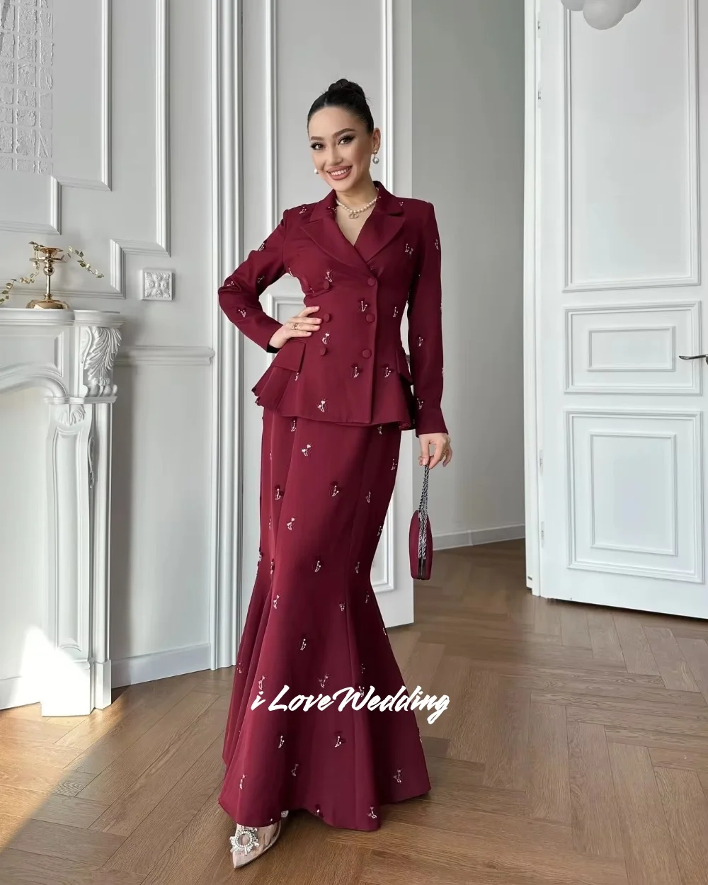 Burgundy V-Neck Mermaid Embroidered Flower Beaded Long Sleeve Evening Dresses Button Elegant Floor-Length Pleated Customized