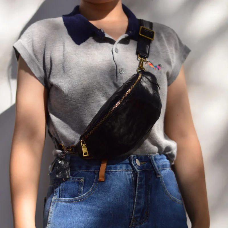 

Unisex Milled Top-Grain Leather Chest Bag 2025 - Summer Lightweight Crossbody Phone Pouch, Casual Mini Backpack for Men & Women