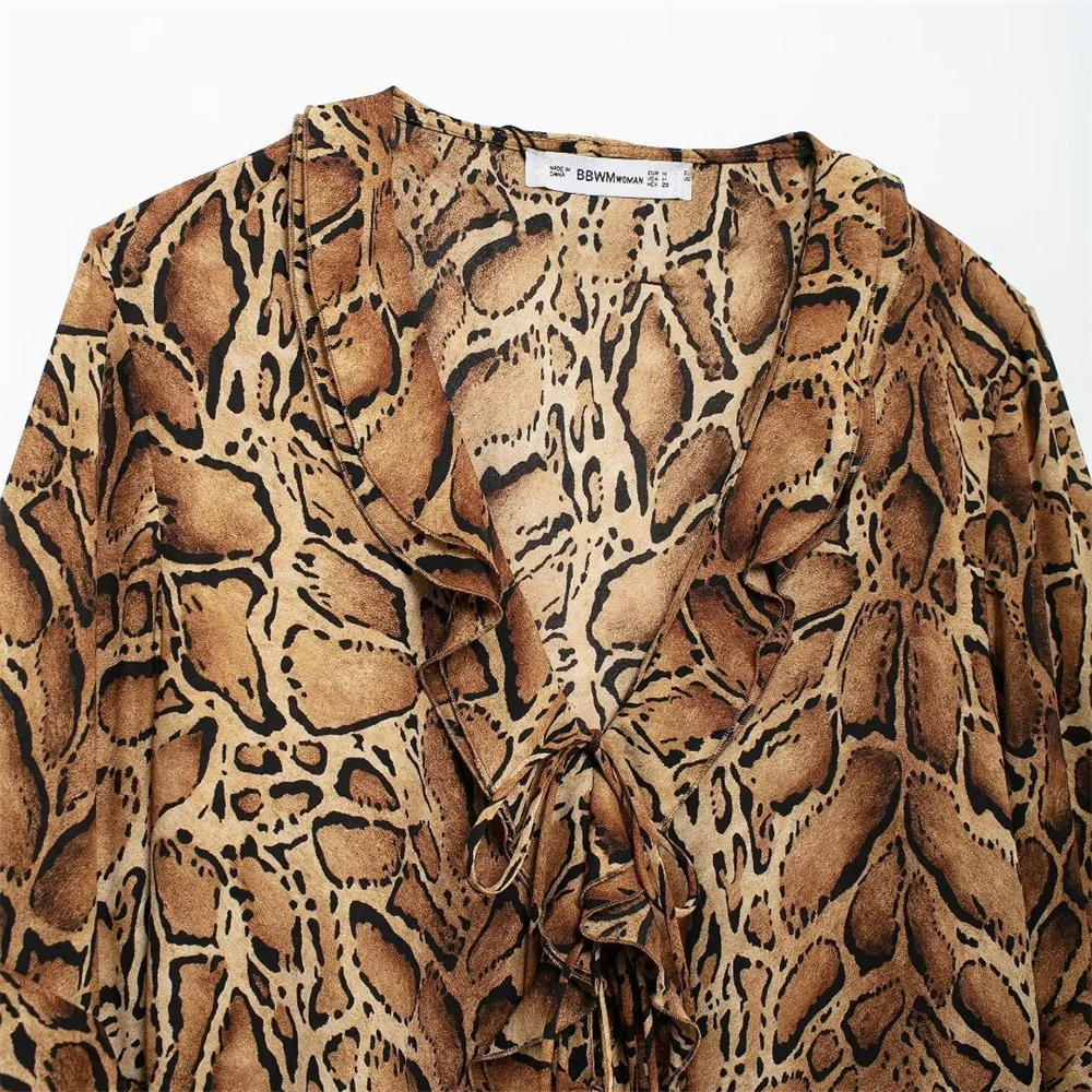 PB&ZA 2024 Early Autumn New Women\'s Fashion Versatile Leopard Print V-Neck Long-sleeved Lace-up Shirt