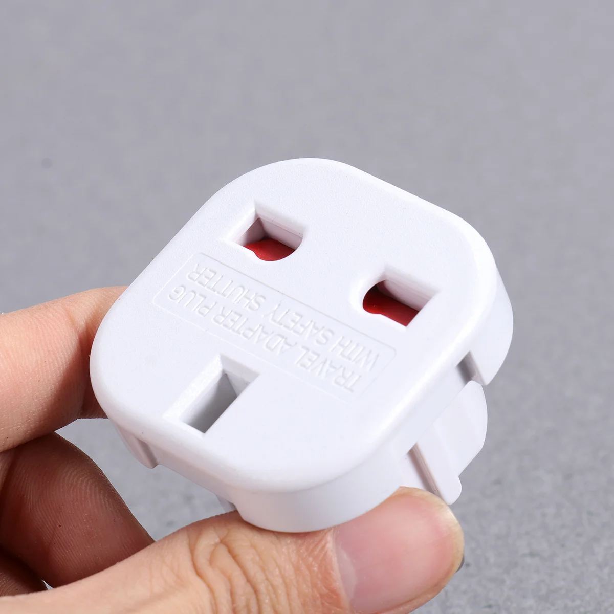 

Uk 3-Pin to -Pin Ac 240V Travel Power Adapter Safety Shutter Childproof Compact Electrical Adapter for Europe Trip