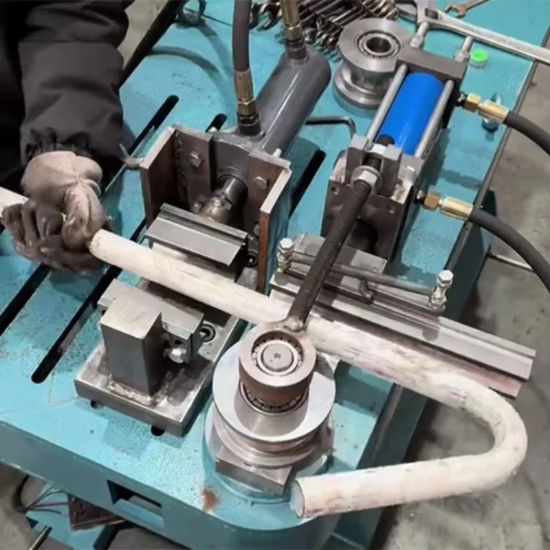 2025 سعر المصنع الهيدروليكية التلقائية الكهربائية آلة ثني الأنابيب باستخدام الحاسب الآلي آلة ثني الأنابيب آلة ثني الأنابيب والأنبوب