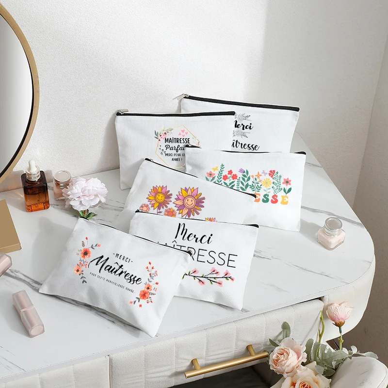 

Floral Merci Maîtresse Print Makeup Bag Maitresse École Remerciement Cosmetic Case French Inspired Gift for Teacher Appreciation