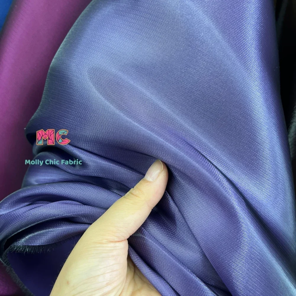 

Жидкая водная атласная ткань, светоотражающая микро-жесткая швейная вечерняя платье Macaron, однотонная ткань для свадебного платья для шитья