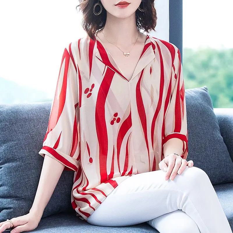 Streetwear Loose Stylish V-Neck Shirt Women\'s Clothing Casual Printed 2023 New Summer Half Sleeve Chiffon Commute Spliced Blouse