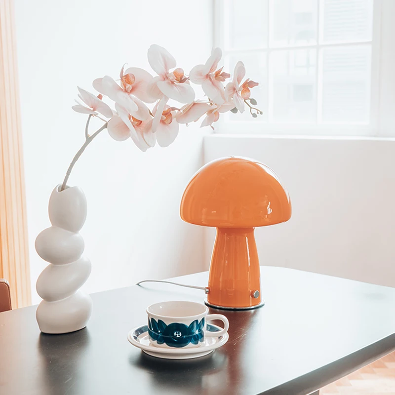 Mushroom Table Lamp Atmosphere Bedside  Led Vintage Glass Mushroom Desk Decorative Lamp  for Living Room Bedroom Night Light