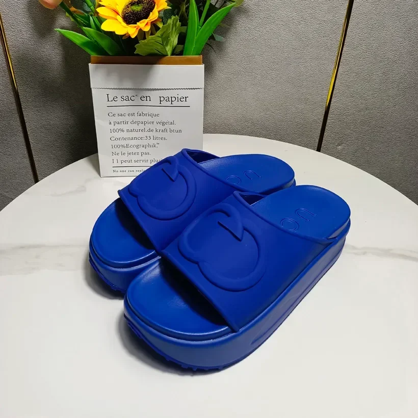 مصمم صندل النساء الرجال المطاط الجلود الشريحة صندل فستان حذاء أسافين صندل شاطئ النعال منصة الصيف الفاخرة