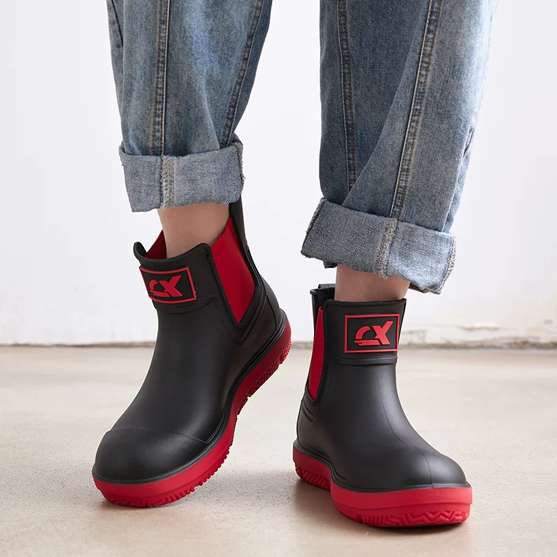 Botas de lluvia de tubo alto para parejas, botas de goma impermeables cálidas de algodón para invierno, agua al aire libre para hombres