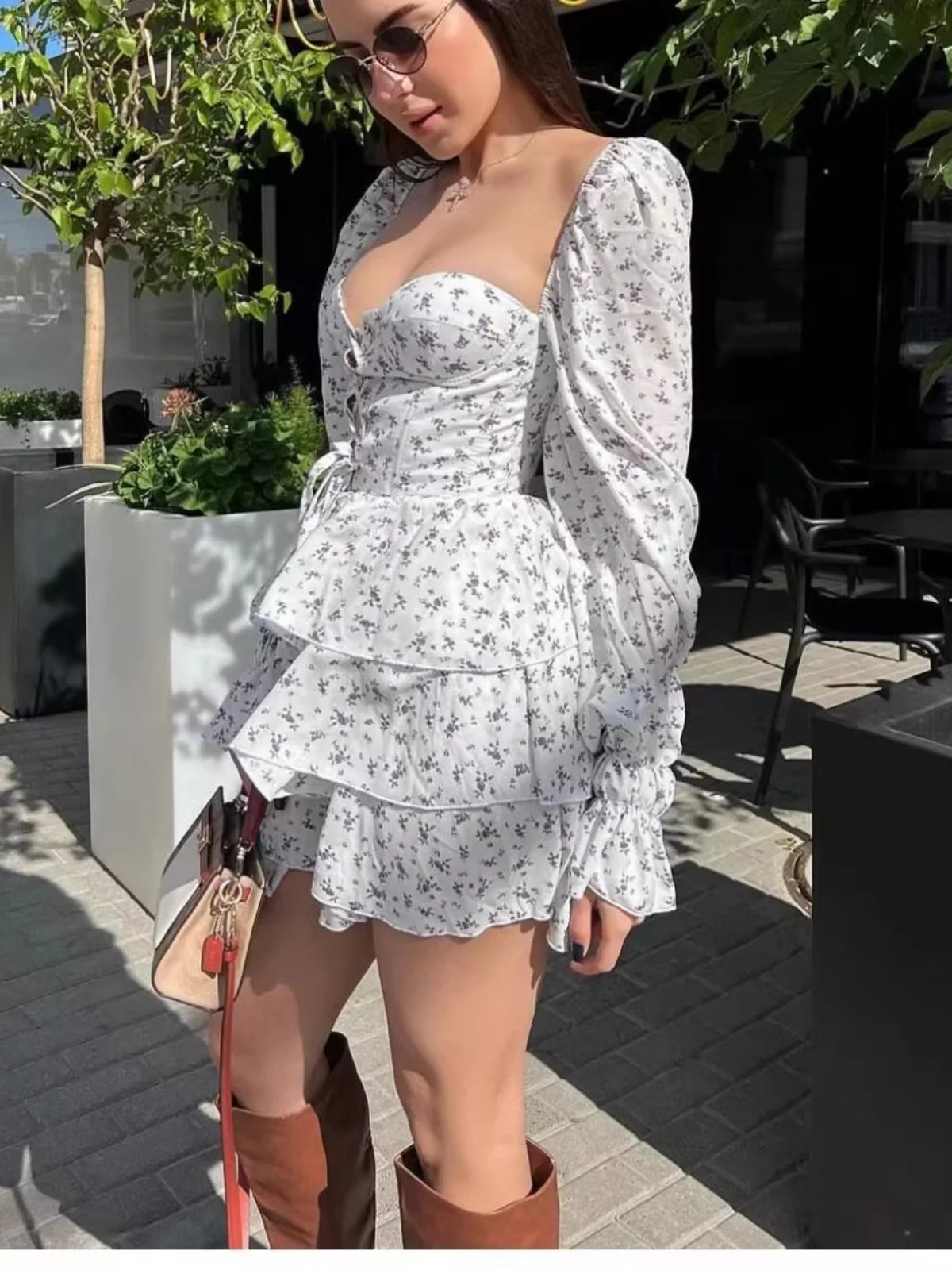 Vestido Floral Romântico de Manga Longa Estilo Vintage Saia em Camadas Moda Sazonal Primavera Verão Outono