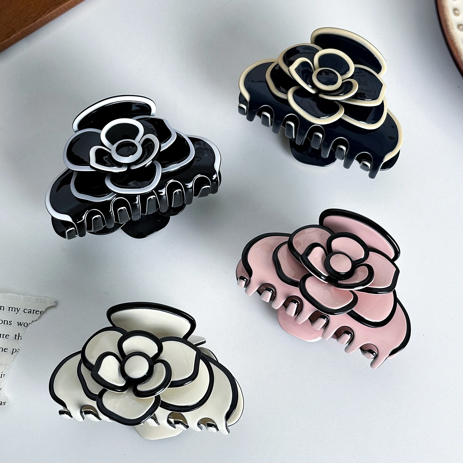 

Dowell Camellia Acetate Medium-sized Hair Clip, A Versatile And Elegant Shark Clip Hair Accessory