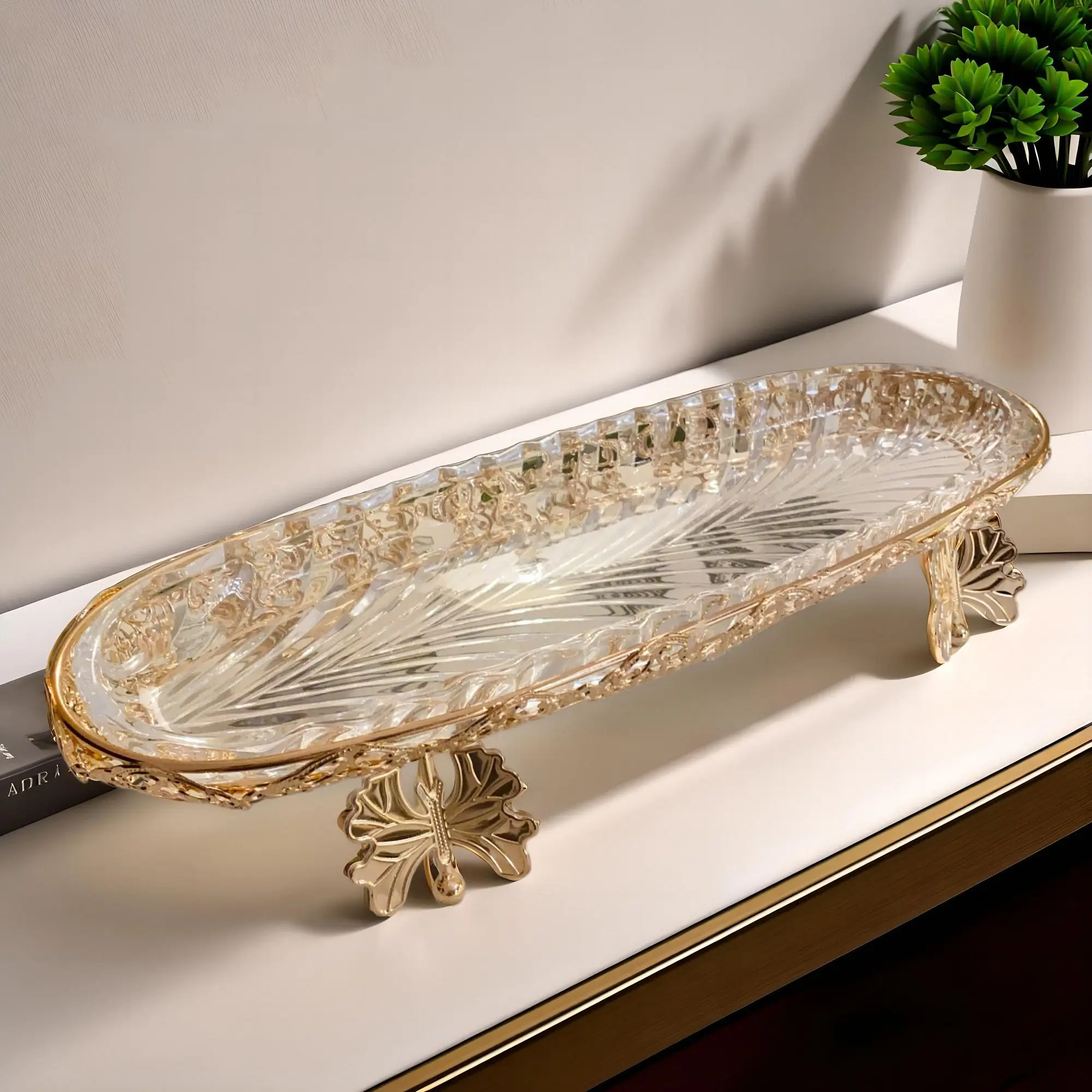 

Ретро поднос для хранения, латунный стеклянный поднос ручной работы, декоративная тарелка для ювелирных изделий, фруктовая закуска, поднос на высоких ножках, креативные овальные украшения