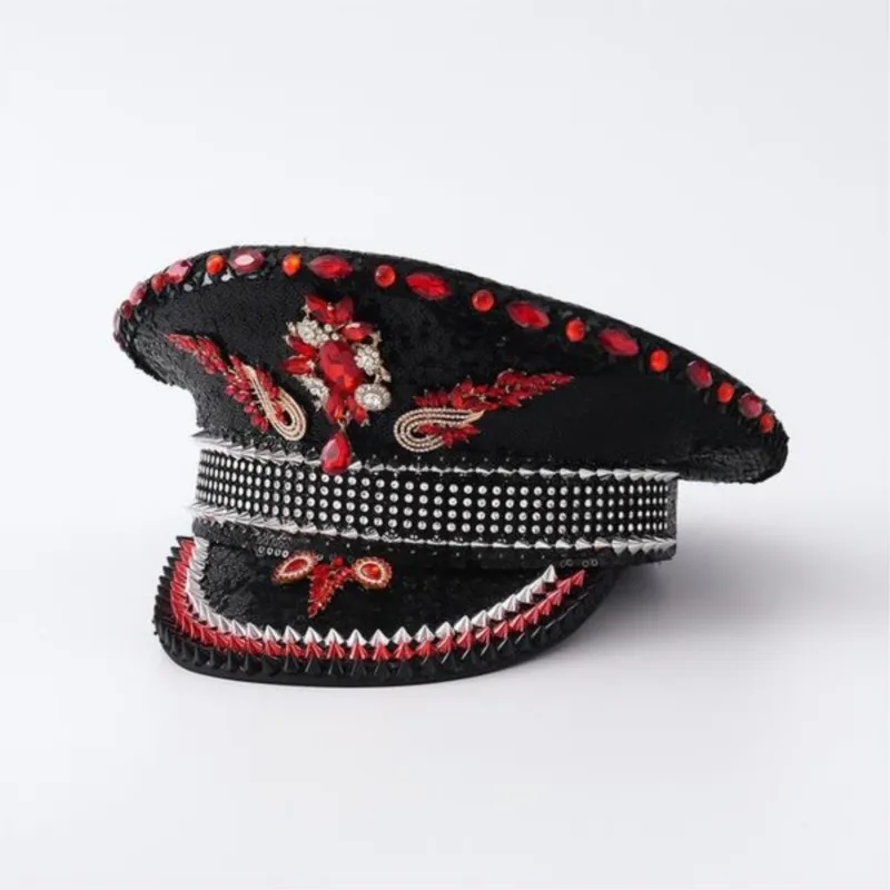 A new style of women's water-embroidered fashionable and cool hat with flat top riveted decoration