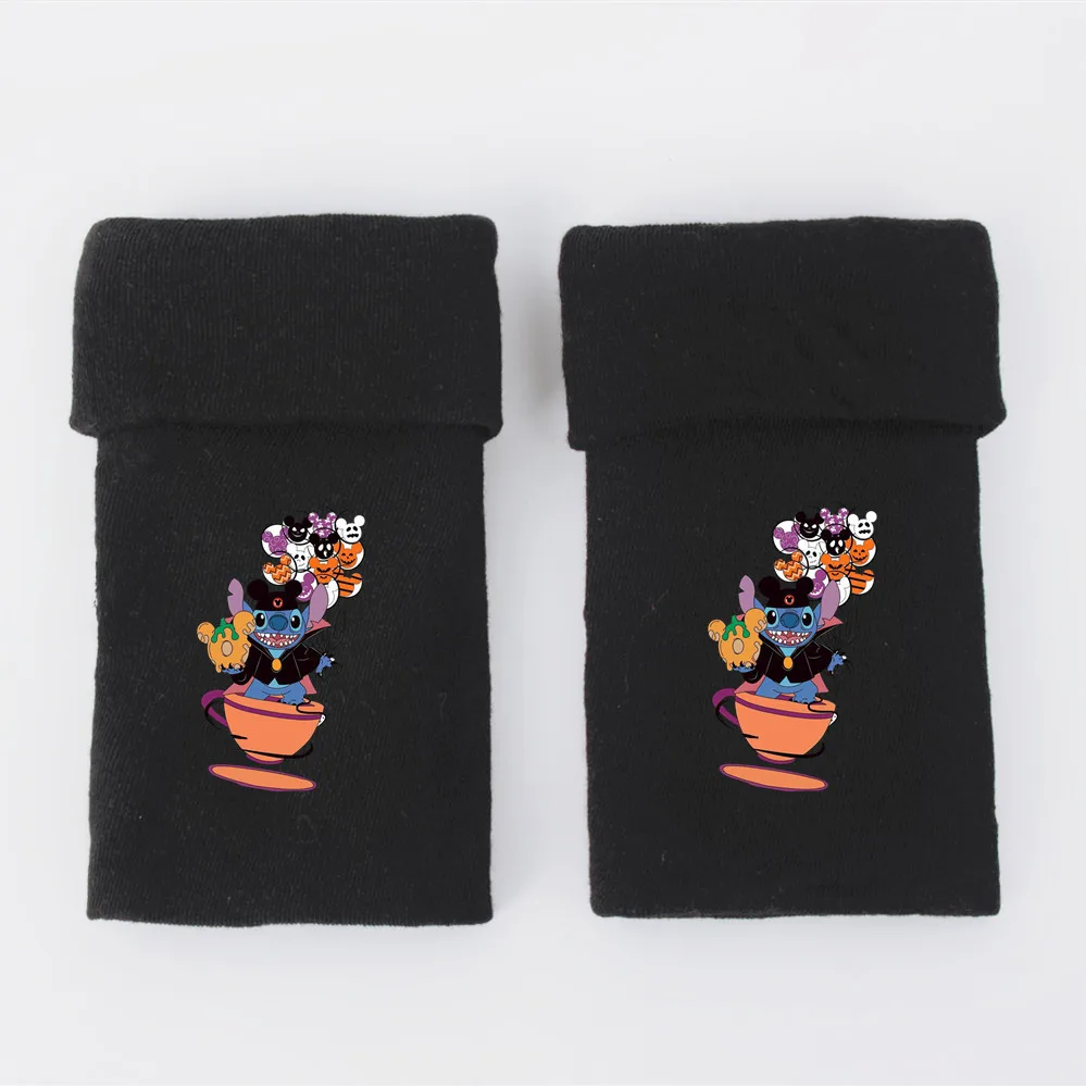 Nuevos productos de otoño e invierno de Disney, guantes negros cálidos y rizados de medio dedo periféricos Hallowmas Stilt para hombres y mujeres