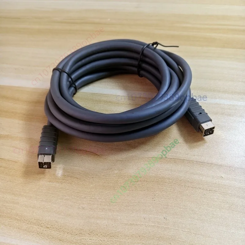 

Кабель Acoustimass Link-13 с 13-контактным разъемом для медиацентров Bose-3-2-1 321 GS Series II / III