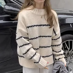 Maglione da donna a righe ondulate Pullover con collo a lupetto Maglione oversize a maniche lunghe Ragazza adolescente Autunno Inverno Abbigliamento casual