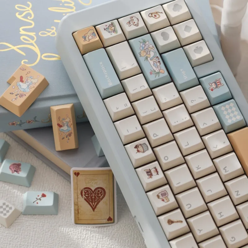 Imagem -06 - Alice Pbt Keycaps Sets para Meninas Sublimação Personalizado Perfil de Cereja Bonito Acessórios de Teclado Mecânico Presentes