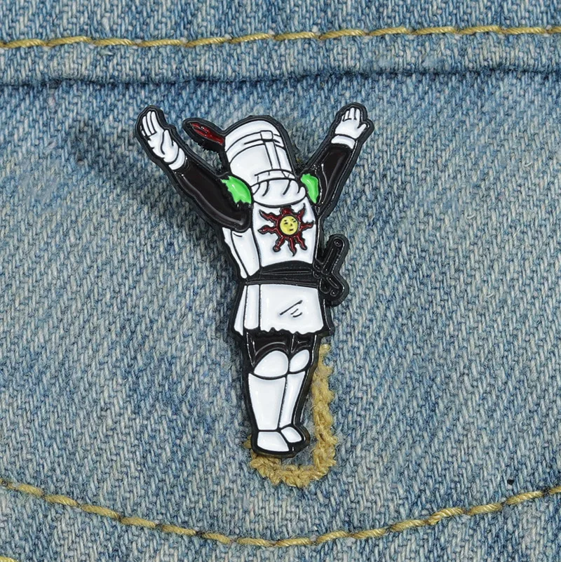 DARK SOULS Game Enamel Pins Solaire Of Astora Brooches Bag Lapel Button Badges Cartoon Jewelry Gift for Players Friends Trinket