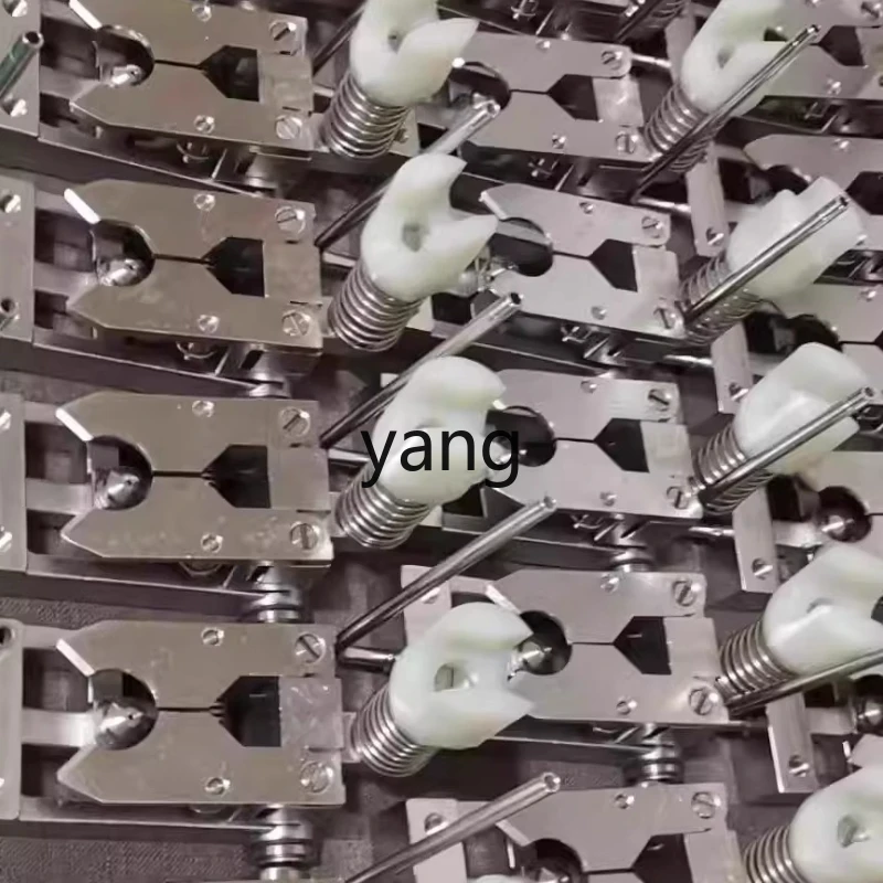 

yjq filling machine accessories three-in-one plastic bottle clamp