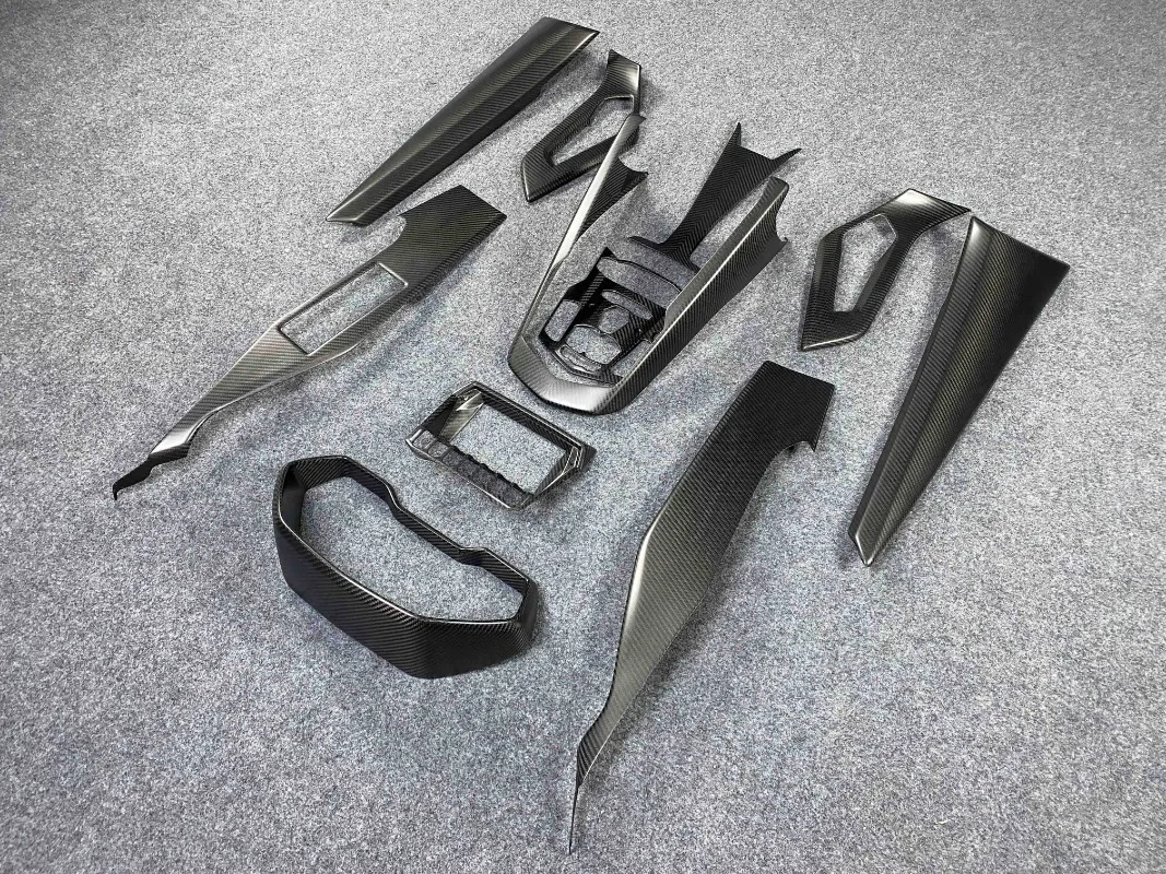 Matte Dry Carbon Fiber Interiors ( 11 PCS ) for Lambo Aventador LP700
