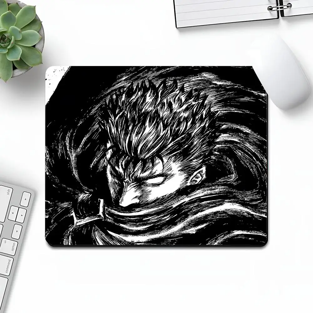 BERSERKs Mouse Pad Art Gaming Gamer Small Rubber Locking Edge Large Computer MousePad Laptop Gaming Desk Pad