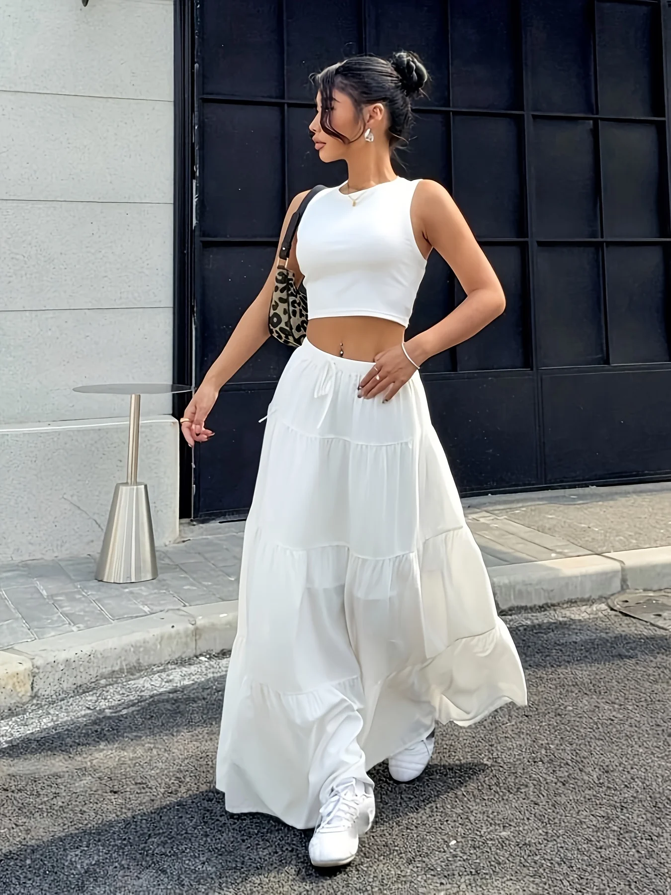 

Ladies Elegant Holiday 2-Piece Set Solid Color Short Top And Long Skirt Outfit for Commuting/Elegant/Sexy/Festival/Beach/Hawaii/