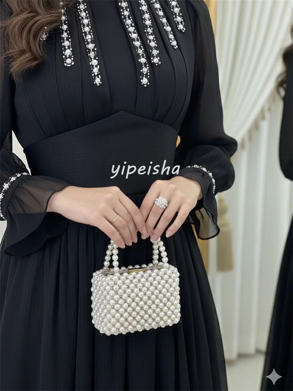 Personalizado exquisito de alta calidad de gasa con diamantes de imitación rebordear una línea de cuello redondo vestidos largos vestidos de noche tamaños disponibles formales