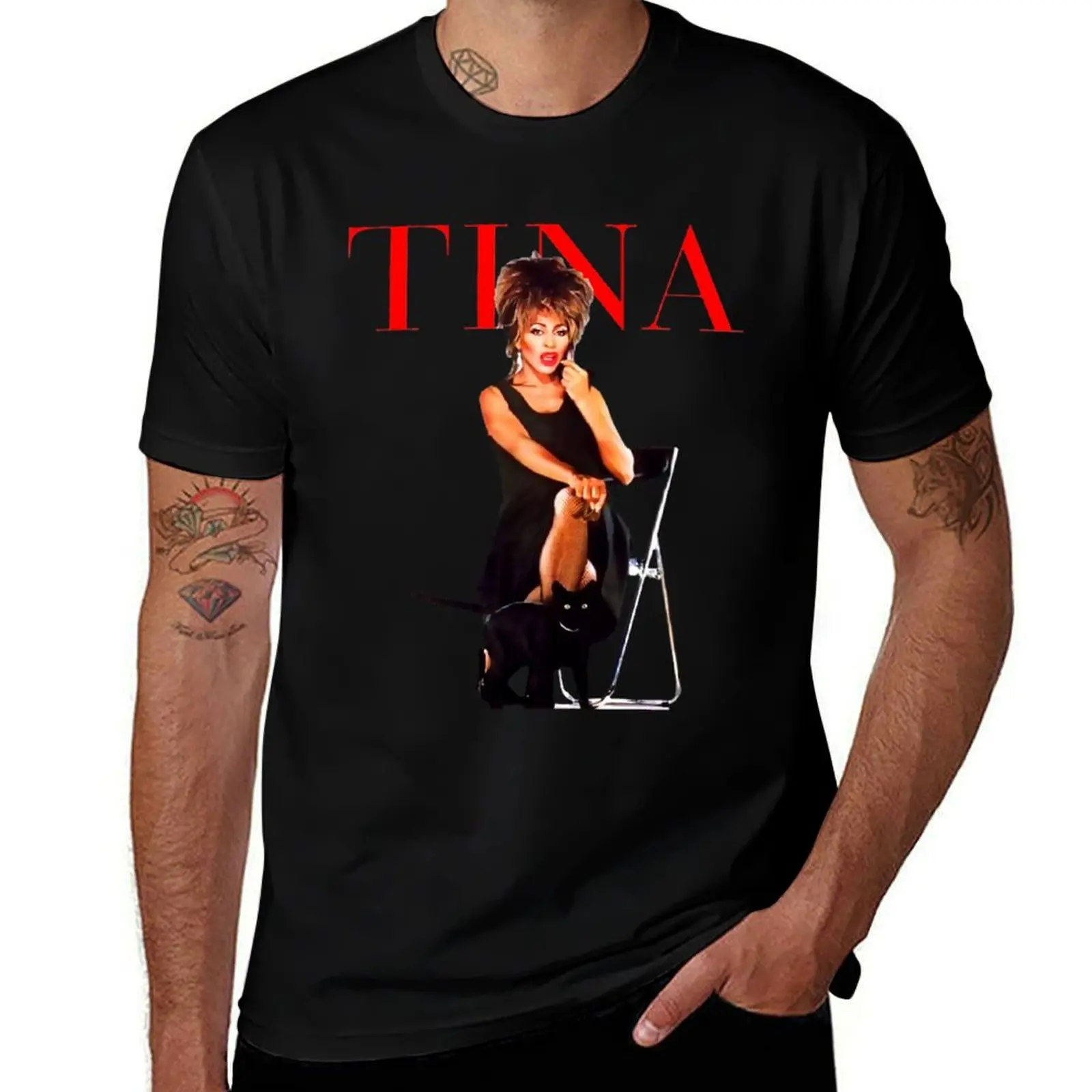 Retro Tínà Túrnèr With Cat T-Shirt Cool Dry Performance T-Shirt