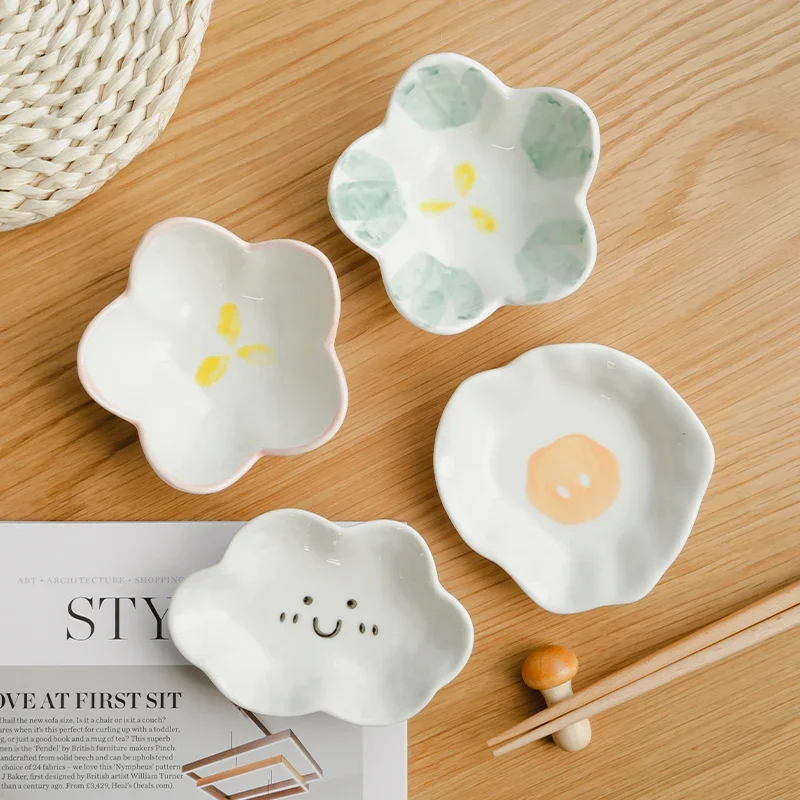 

Japanese Style Ceramic Seasoning Sauce Dish Cute Cloud Flower Salad Sushi Sauce Decor Kitchen Restaurant Dipping Sauce Plate