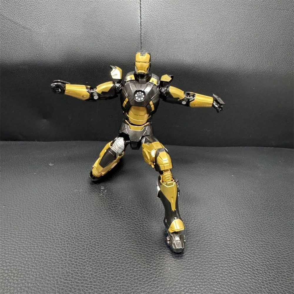 

Marvel Legends The Avengers Iron Man 6-Inch with Accessories Model Doll Action Figure Birthday Gift
