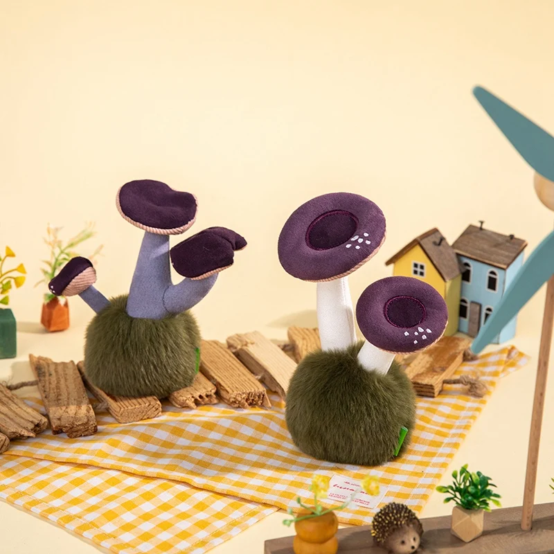 14cm Lustiges Pilz-Plüschtier Kawaii Kleine Plüschpflanze Tischbegleiter Weiche Cartoon-Stofftierpuppen Heim- und Bürodekoration Spielzeug