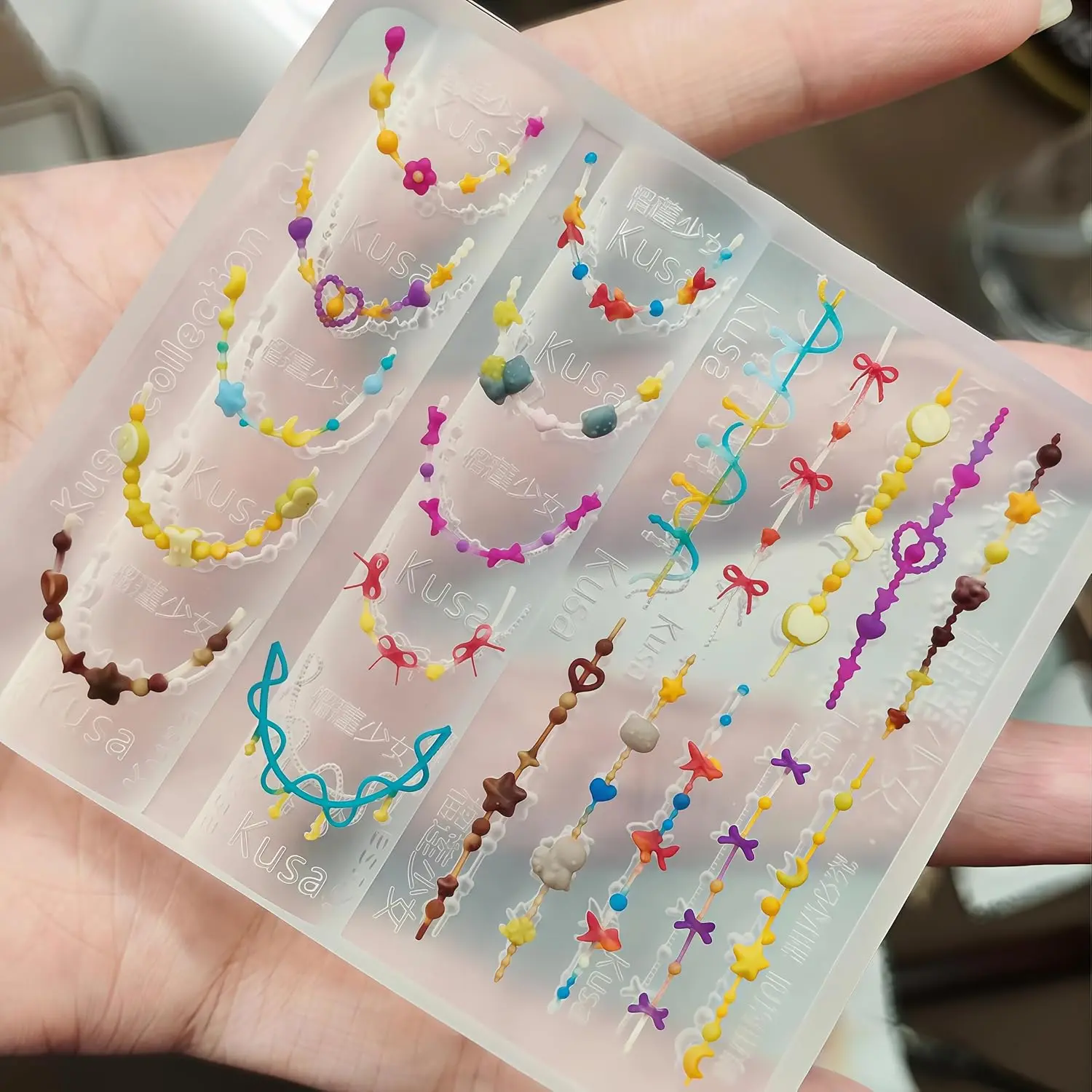 Collana di perline 3D Stampo per nail art in gel Stampi per catene in resina per accessori Forniture Strumenti per perline in silicone Stile unghie carino