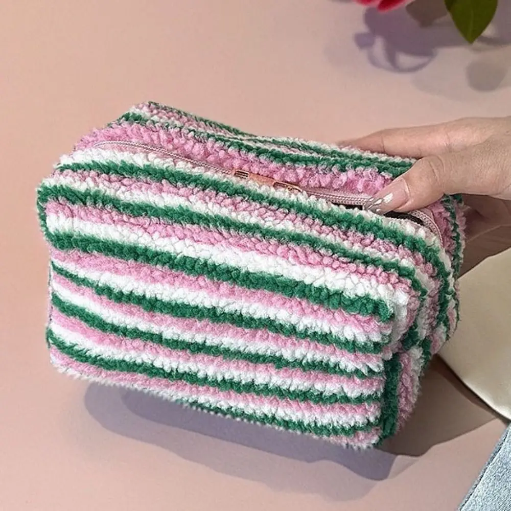 Bolsa de maquillaje de felpa de Material suave, estilo de embrague, organizador portátil de diseño bonito, estuche para lápices con función de almacenamiento de alta capacidad