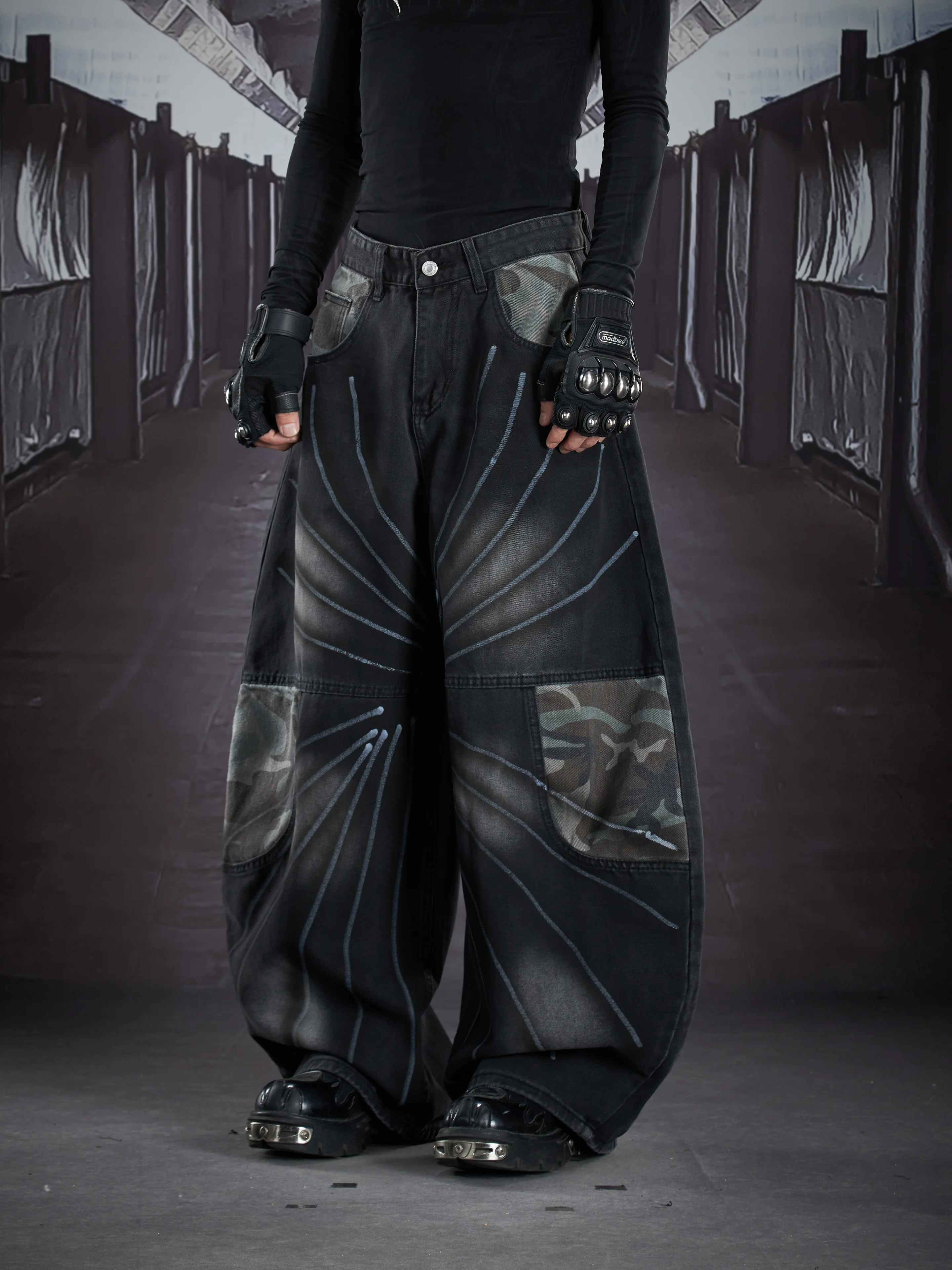 Special-Interest Design New Washed and Worn Graffiti Stitched Camouflage Wide Leg Machete Jeans Trousers Mid Waist Men Women