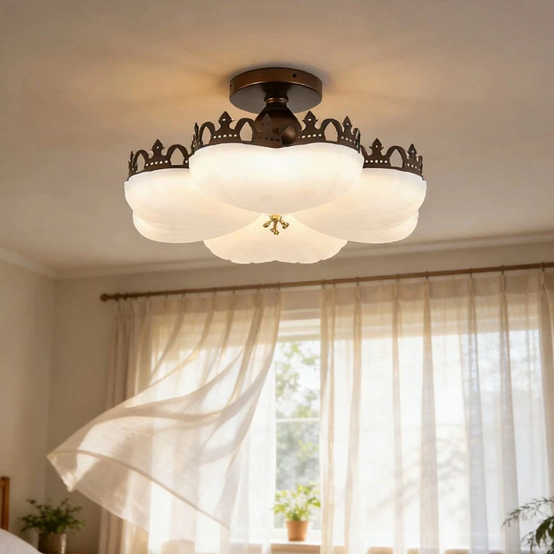 Italy Cream Four-leaf Clover Chandelier Study Bedroom Villa Hotel Advanced Eye Care Dopamine Love and Romance Warm Room Light