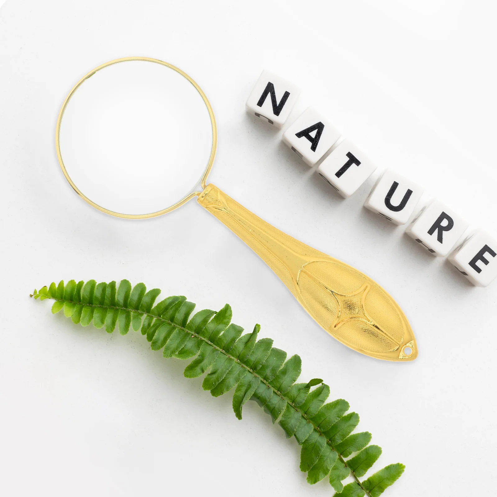 

Embossed Metal Handle Vintage Handheld Magnifier High Magnification for Reading Jewelry Craft Coin Optical Loupe Glass